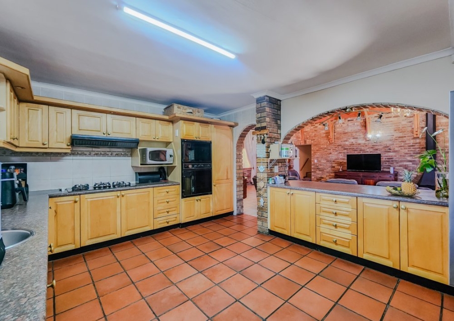 4 Bedroom Property for Sale in Durbanville Western Cape